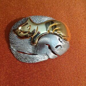Vintage Ultracraft Cat & Dog Brooch Mixed Metals Handcrafted Animal Pin